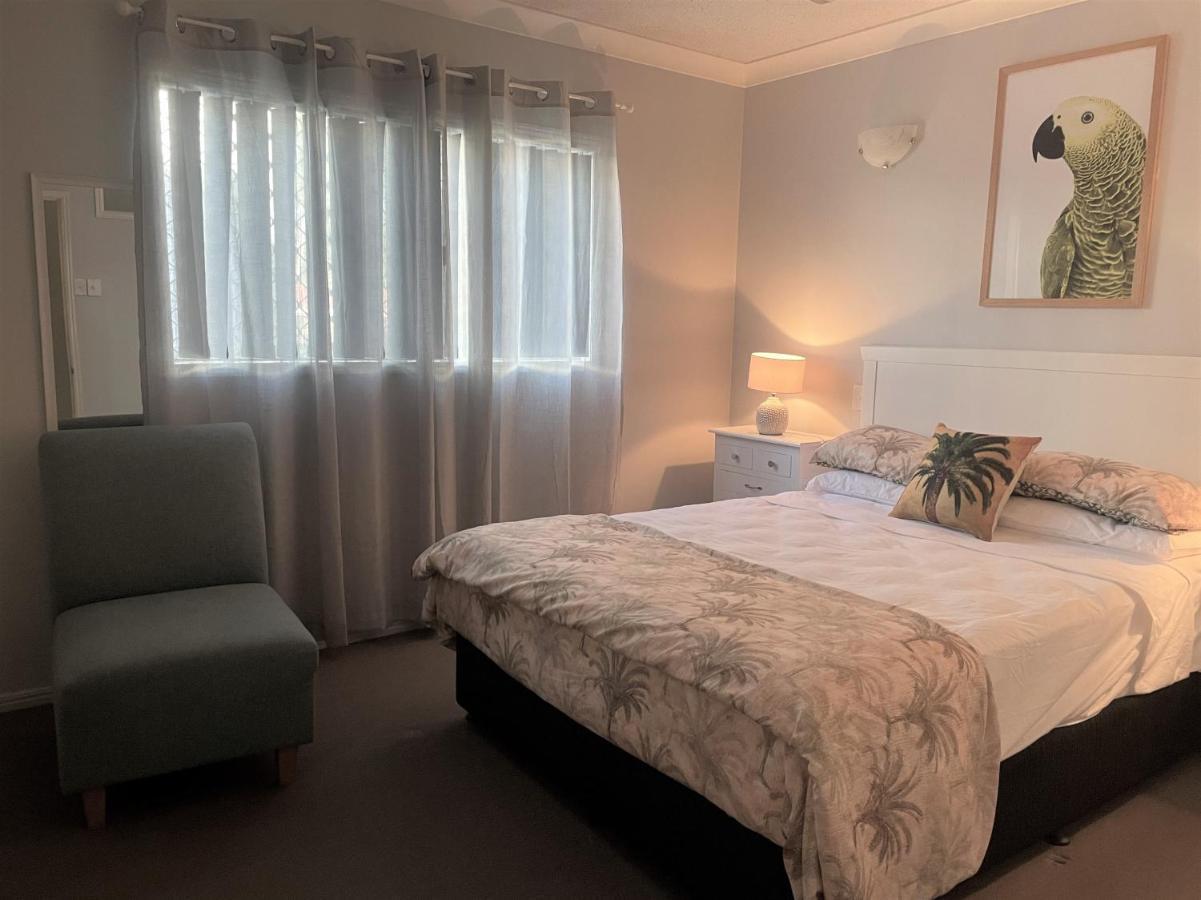 Villa Venezia Apt 3 - Spacious Hervey Bay Beachfront Apartment Buitenkant foto