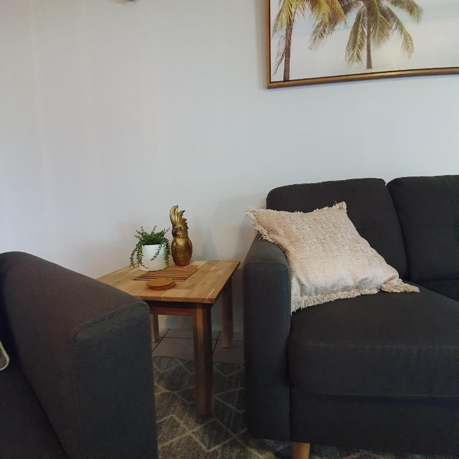 Villa Venezia Apt 3 - Spacious Hervey Bay Beachfront Apartment Buitenkant foto