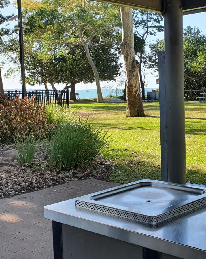 Villa Venezia Apt 3 - Spacious Hervey Bay Beachfront Apartment Buitenkant foto