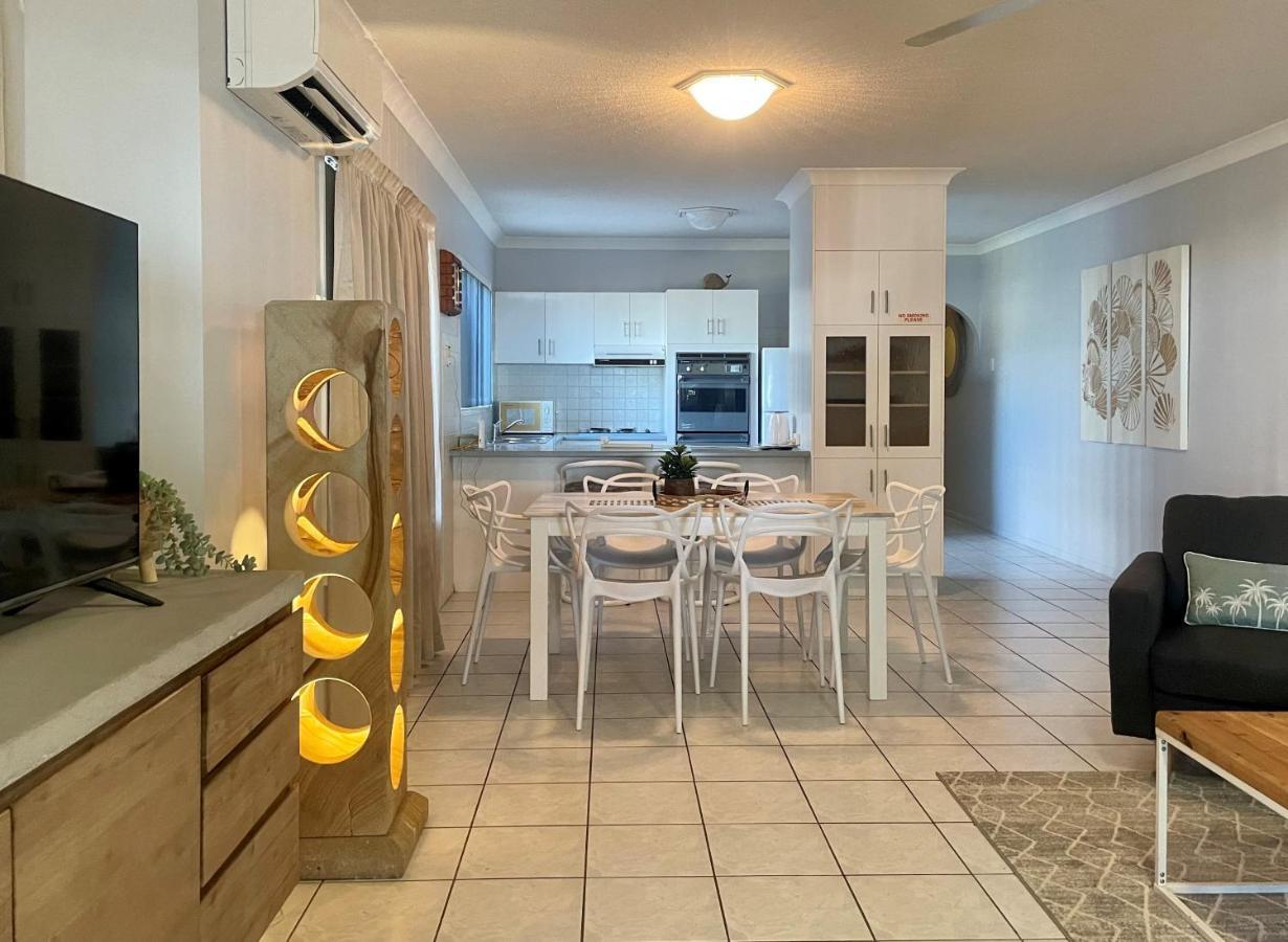 Villa Venezia Apt 3 - Spacious Hervey Bay Beachfront Apartment Buitenkant foto