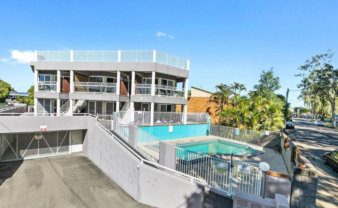 Villa Venezia Apt 3 - Spacious Hervey Bay Beachfront Apartment Buitenkant foto